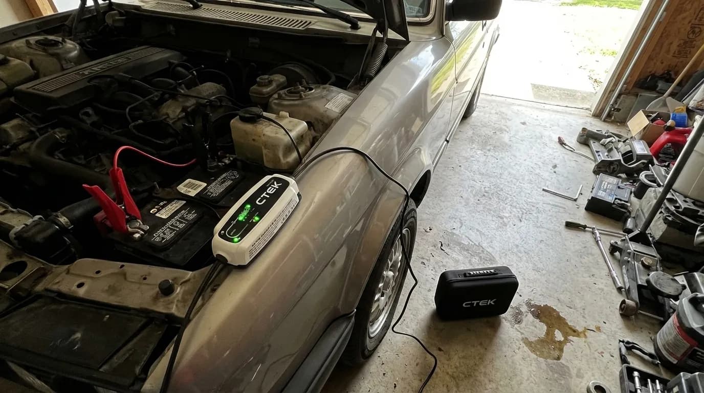 Ctek CT5 Time To Go hero